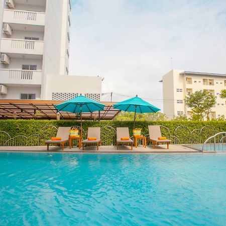 Recenta Phuket Suanluang Hotel Ngoại thất bức ảnh