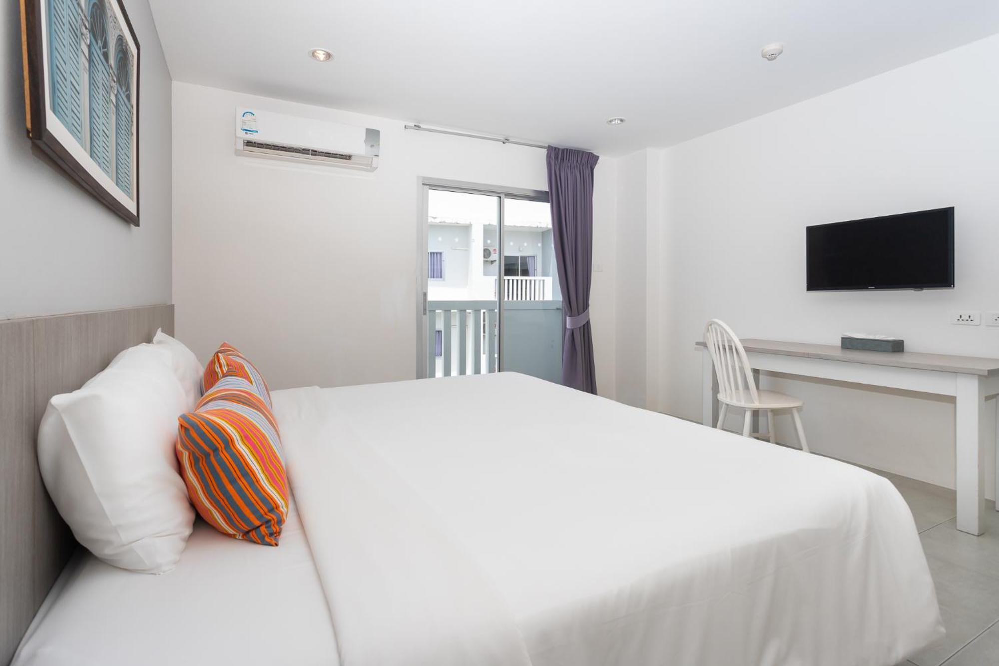 Recenta Phuket Suanluang Hotel Ngoại thất bức ảnh